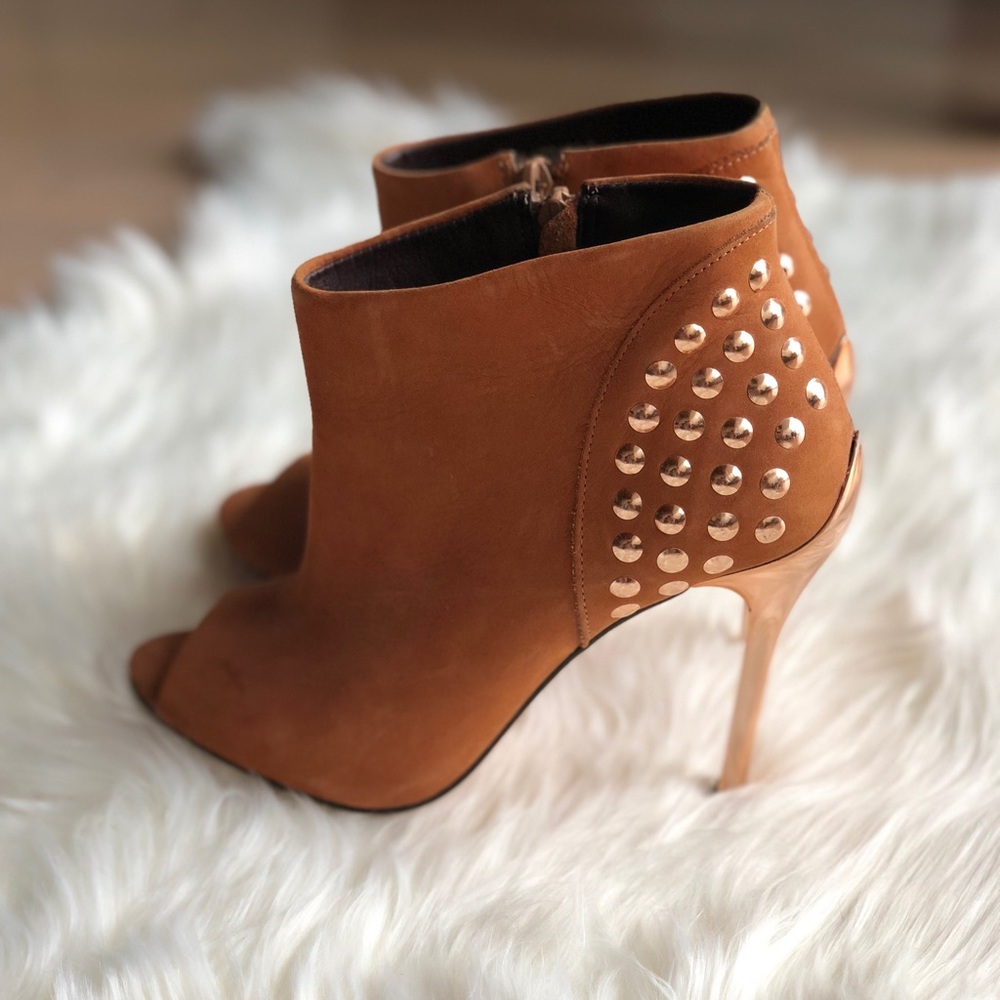 Peep toe rose gold/tan stilettos